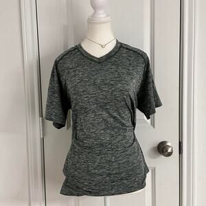 Women’s Lululemon Size 10 T Shirt